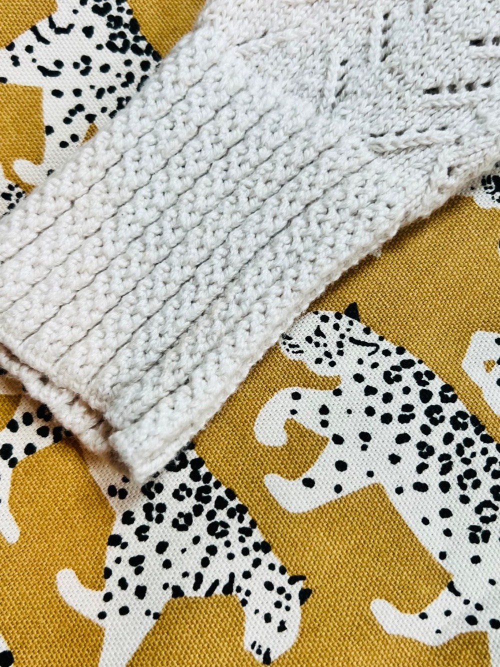 Light sweater - Picture 9 of 10